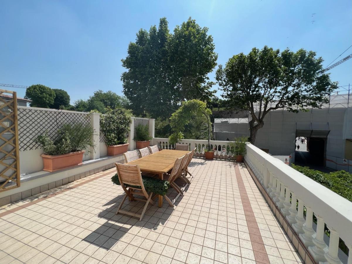 Residenza Porta Brescia Villa Peschiera del Garda Exteriör bild